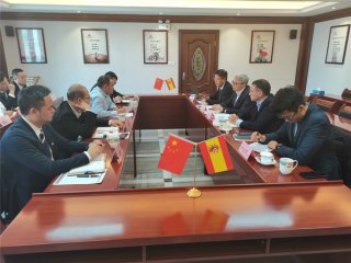  2020年11月27日，乐家集团高层辅导光临3499拉斯维加斯建材集团总部互换工作